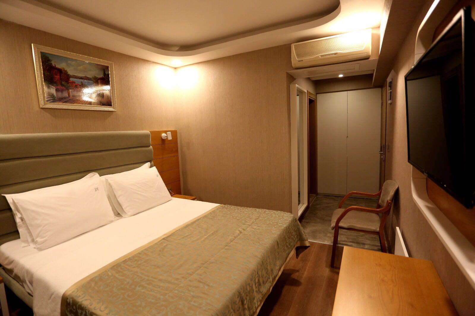Life Corner Hotel 4*