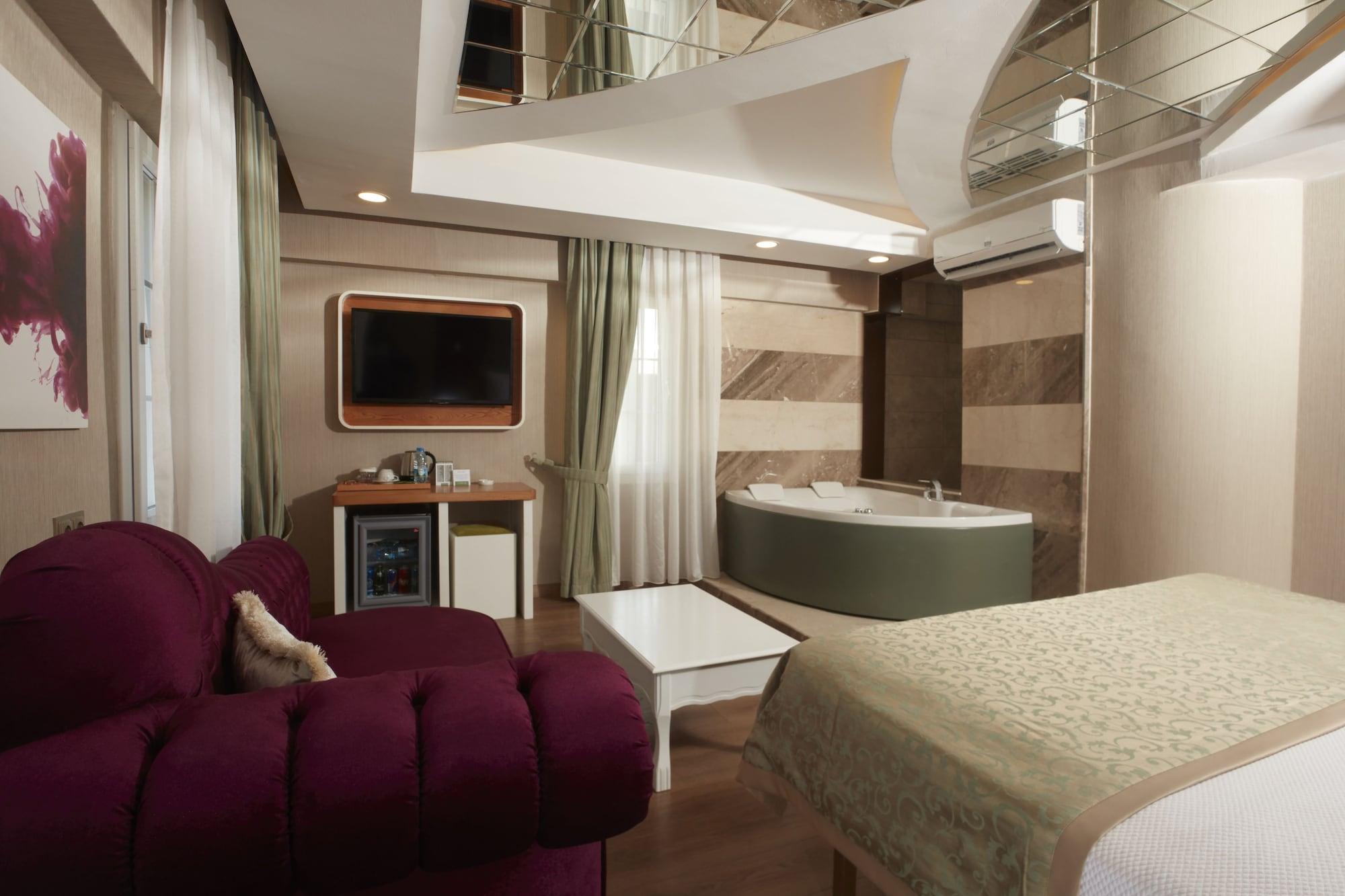 Life Corner 4* İzmir