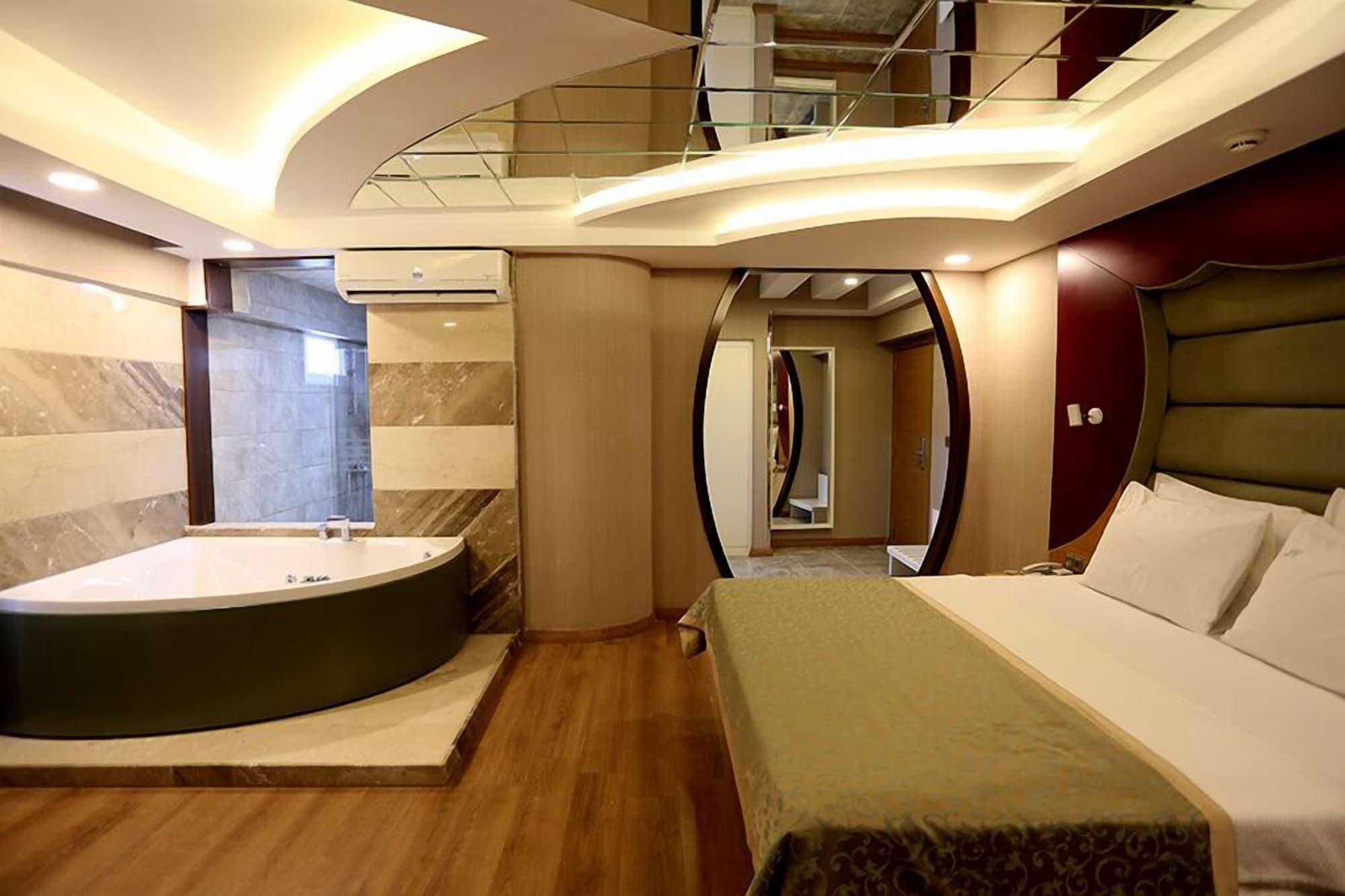 Life Corner 4* İzmir